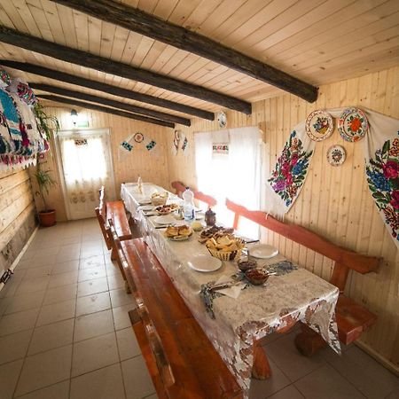 Complex Traditional Casuta Bunicilor-Breb ภายนอก รูปภาพ